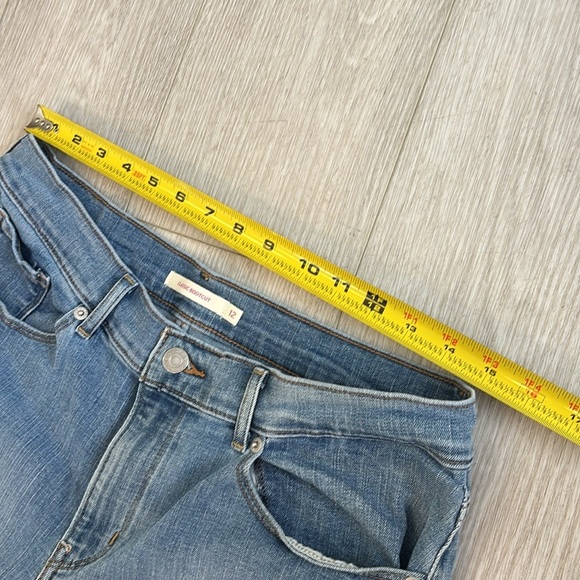 Levis Classic Bootcut Wide Leg Jeans with Floral Details size 12 - Picture 7 of 15